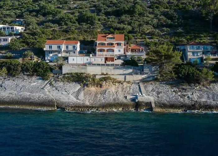 Sea Lady Blato (Korcula)